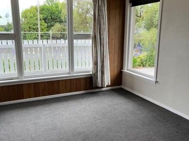 73 Cutts Road