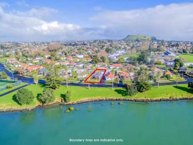73 Dunkirk Road, Panmure, Auckland City For Sale