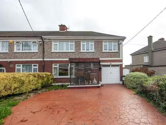 73 Hazelwood Park, Artane, Dublin 5, D05H5T8 is for sale
