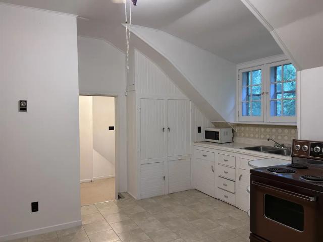 73 King Street #204: 2 Bedroom Apartment Chesterville