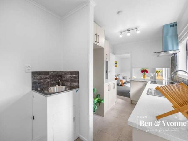 7/3 Kingsway Avenue, Sandringham, Auckland City