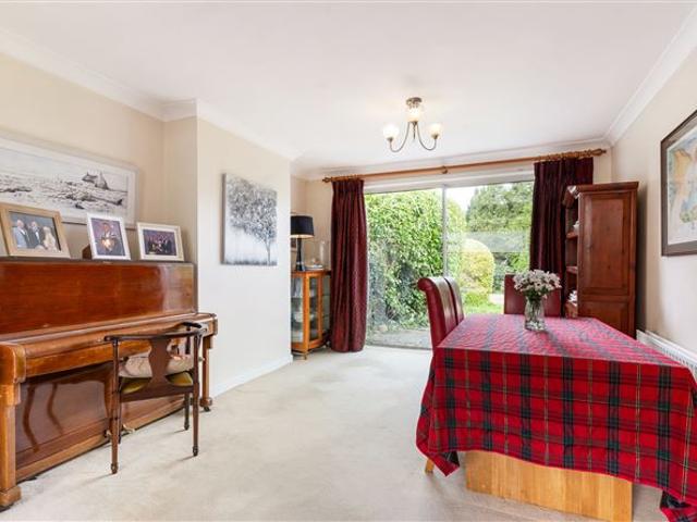 73 Ludford Park, Ballinteer, Dublin 16 Vincent Finnegan 4923 MyHome. Ie Residential