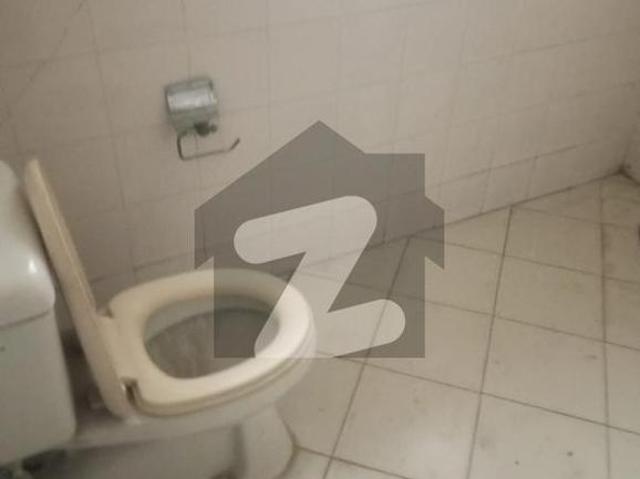 73 marla house is available for sale in Gulberg