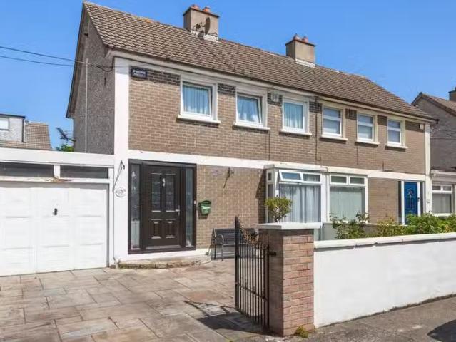 73 Oakton Park, Ballybrack, Co. Dublin