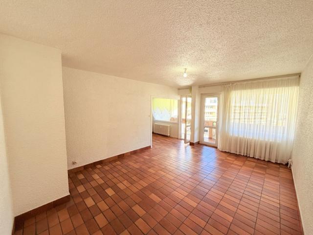 73 saint jean de maurienne appartement t5 idéal hyper