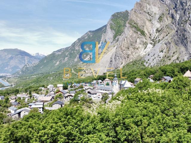 73 SAINT MARTIN DE LA PORTE CHARMANTE MAISON sur 3 nivea