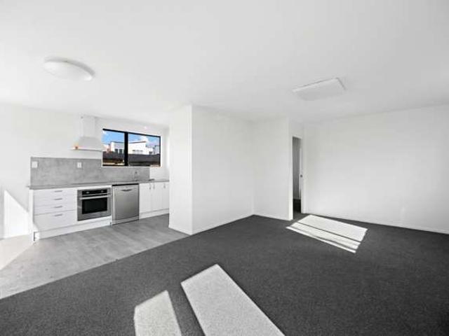 73A Anglesea Street, 10463, Hamilton City