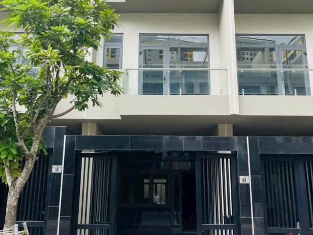 700tr đã có thể sở hữu ngay nhà 1 trệt 2 lầu tại TP. Hồ Chí Minh