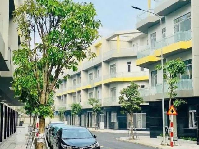 700tr sở hữu ngay nhà 1 trệt 2 lầu tại TP Hồ Chí Minh