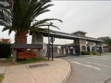 $ 700.000 Casa en Arriendo en Puente Alto 3 dormitorios 3 baños / Kutt Property