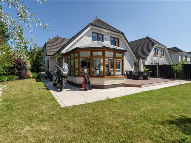 700,000 | 70 Hollystown Park, Hollystown, Dublin 15 Get Property Estate Agents 5015 MyHome. Ie Residential