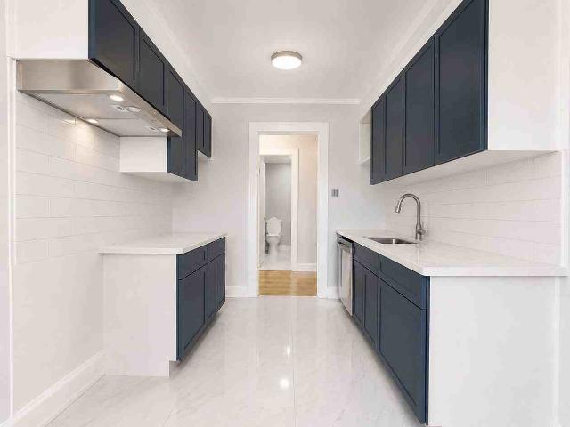 700 Gordon 2 Bedroom Apartment for Rent at 700 Rue Gordon, Montréal, QC H4G 2S1 Verdun Centre