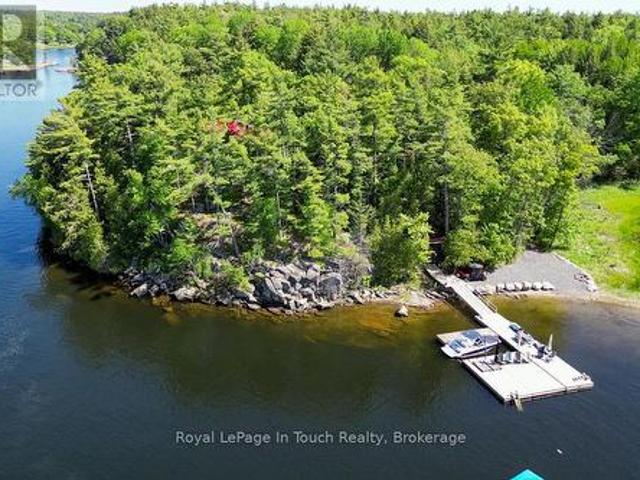 700 Island 980 / Deer Island, Georgian Bay Baxter, ON, P0E 1E0 house for sale | Listing ID X13443 | Royal LePage