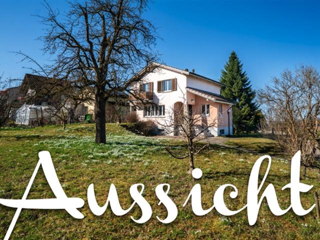 700 m2 Bauland mit bestehendem Einfamilienhaus in Attikon