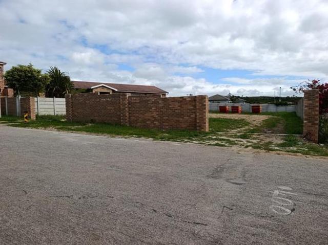 700 m² Land available in Wavecrest