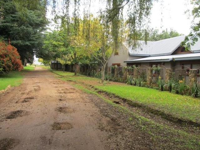700 m² Land available in Dullstroom
