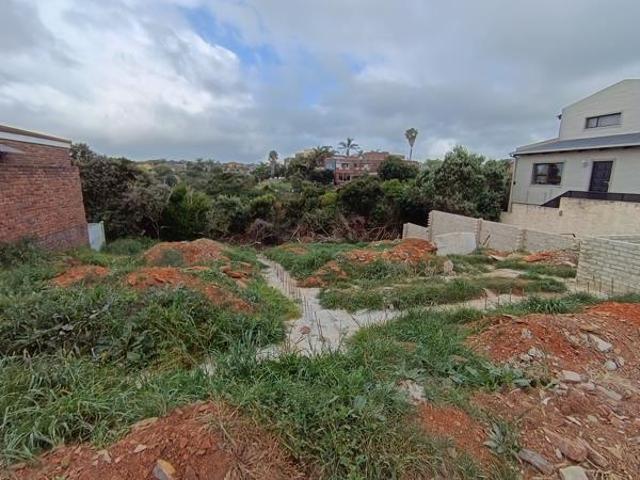 700 m² Land available in Jeffreys Bay Central