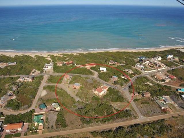 700 m² Land available in Paradise Beach