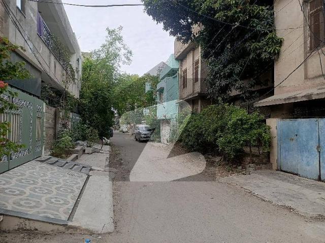 700 Square Feet House Is Available For Rent