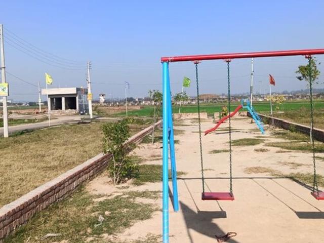 700 Sq.Ft. Plot in Bhabat Zirakpur Listing ID: #10243