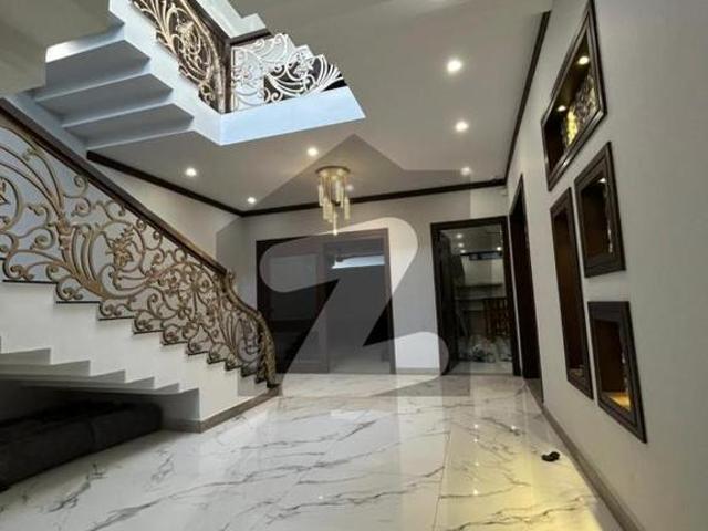 700 Sq Yards Ground Plus One House Available For Sale Gulshan e Maymar Sector W