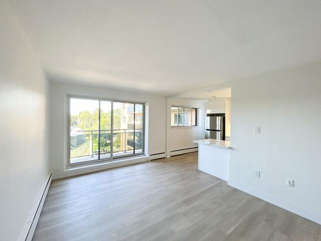 700 Ross 2 Bedroom Apartment for Rent at 700 Ross St, Burlington, ON L7S 1S2 Maple