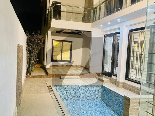 700 Yards Outclass House With Pool