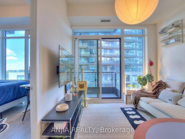 701 8 Yonge Street, Richmond Hill | Leased, N13632 | Condos. Ca