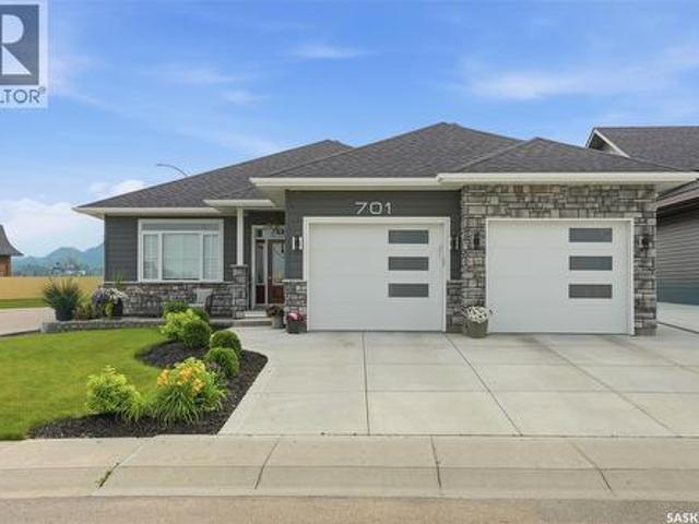 701 Casper Crescent, Warman, SK, S0K 4S4 house for sale | Listing ID SK043506 | Royal LePage