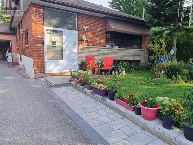 701 Brimorton Drive Ne, Toronto, ON, M1G 2R7 house for lease | Listing ID E13505 | Royal LePage