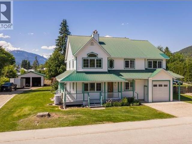 701 Edward Street, Revelstoke, BC, V0E 2S1 house for sale | Listing ID 10389 | Royal LePage
