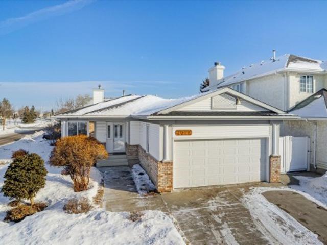 7020 Avenue, Edmonton, AB, T5Z 2Z4 house for sale | Listing ID E4471 | Royal LePage