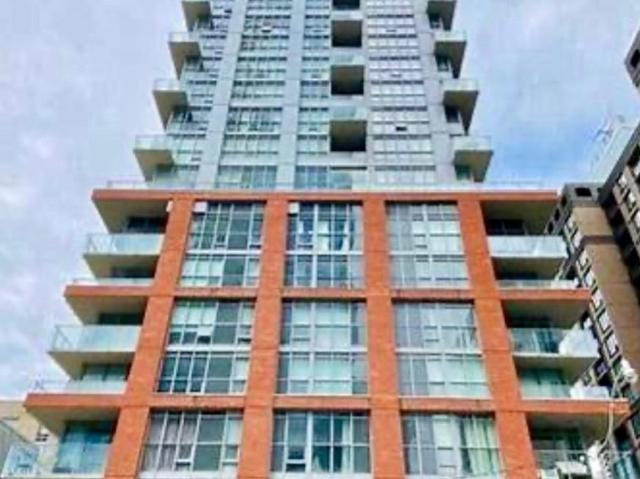 702 126 Simcoe Street, Toronto | Leased, C12781 | Condos. Ca