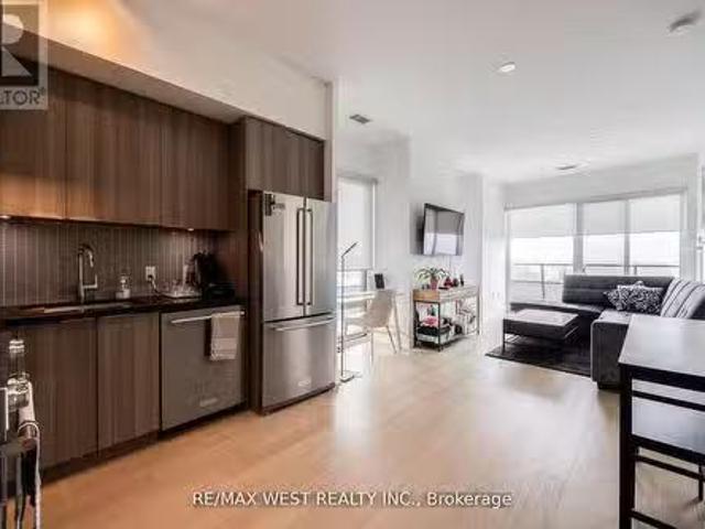 702 20 Shore Breeze Drive, Toronto, ON, M8V 0C7 condo for.