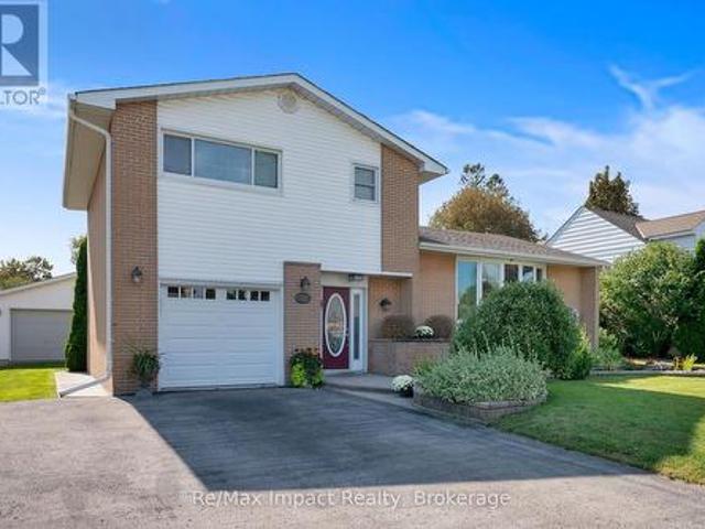 702 Westdale Court, Oshawa Northglen, ON, L1J 5B5 house for sale | Listing ID E13709 | Royal LePage