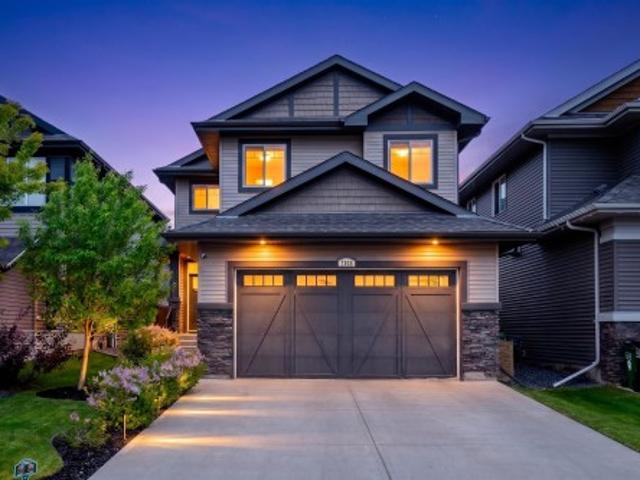 7038 A Avenue, Edmonton, AB, T5Z 0M9 house for sale | Listing ID E4494 | Royal LePage