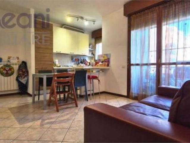 703 3 LOCALI CON 2 BAGNI, TERRAZZO, CANTINA E BOX!