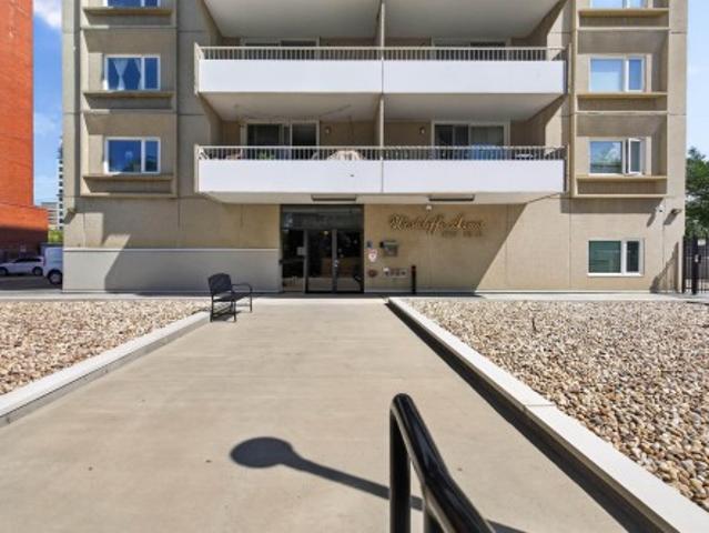 703 9909 St Nw, Edmonton, AB, T5K 2E5 condo for sale | Listing ID E4500 | Royal LePage