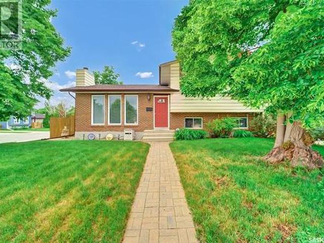 703 Candle Court, Saskatoon, SK, S7K 4Z9 house for sale | Listing ID SK040806 | Royal LePage