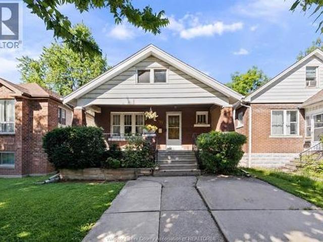 703 Randolph, Windsor, ON, N9B 2T7 house for sale | Listing ID 26014 | Royal LePage