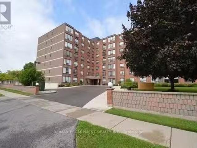704 99 Donn Avenue, Hamilton, ON, L8G 5B2 condo for sale.