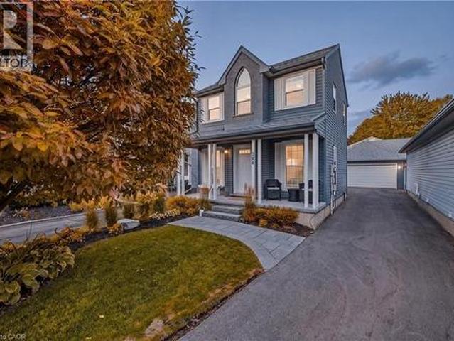 704 Jacob Lane, Waterloo, ON, N2V 2A7 house for sale | Listing ID 40846 | Royal LePage