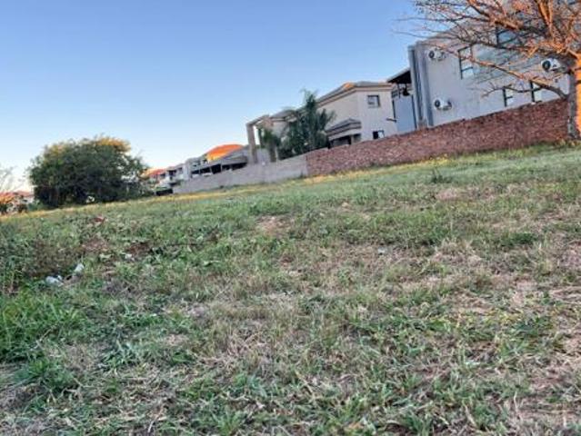 704 m² Land available in Bendor