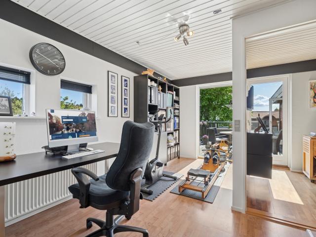 70503 Boskopvej 14 Funktionel familie villa på 240 etagemeter, god anvendelig kælder og en skø RealMæglerne