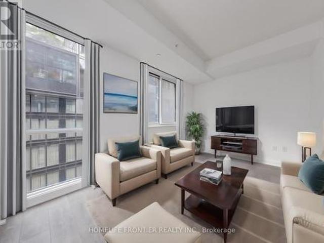 705 115 Blue Jays Way, Toronto, ON, M5V 0N4 condo for sale | Listing ID C12100 | Royal LePage