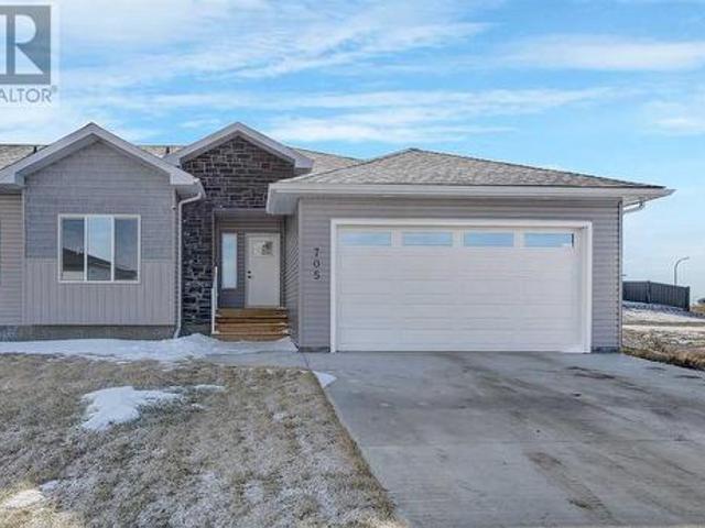 705 1185 Avenue, Grande Prairie, AB, T8W 0M4 semi detached for sale | Listing ID A2207 | Royal LePage