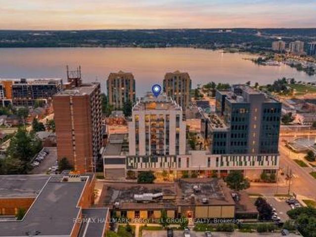 705 111 Worsley Street, Barrie, ON, L4M 0J5 condo for sale | Listing ID S13562 | Royal LePage