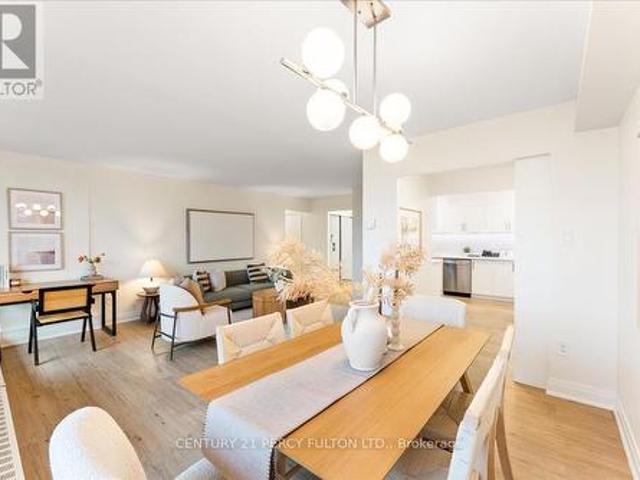 705 15 London Green Court, Toronto, ON, M3N 1K4 condo for sale | Listing ID W13682 | Royal LePage