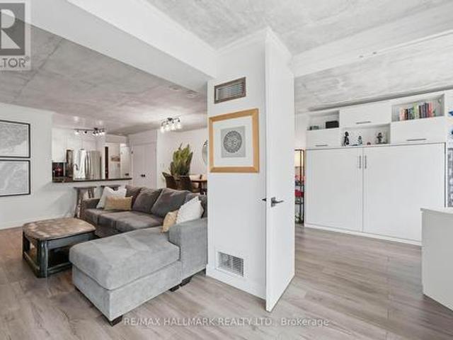 705 600 Queens Quay W, Toronto, ON, M5V 3M3 condo for sale | Listing ID C13223 | Royal LePage