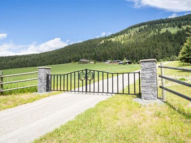 705 Creighton Valley Road, Lumby, BC, V0E 2G1 Luxury House for sale | Listing ID 10377 | Royal LePage Carriage Trade Luxury Properties